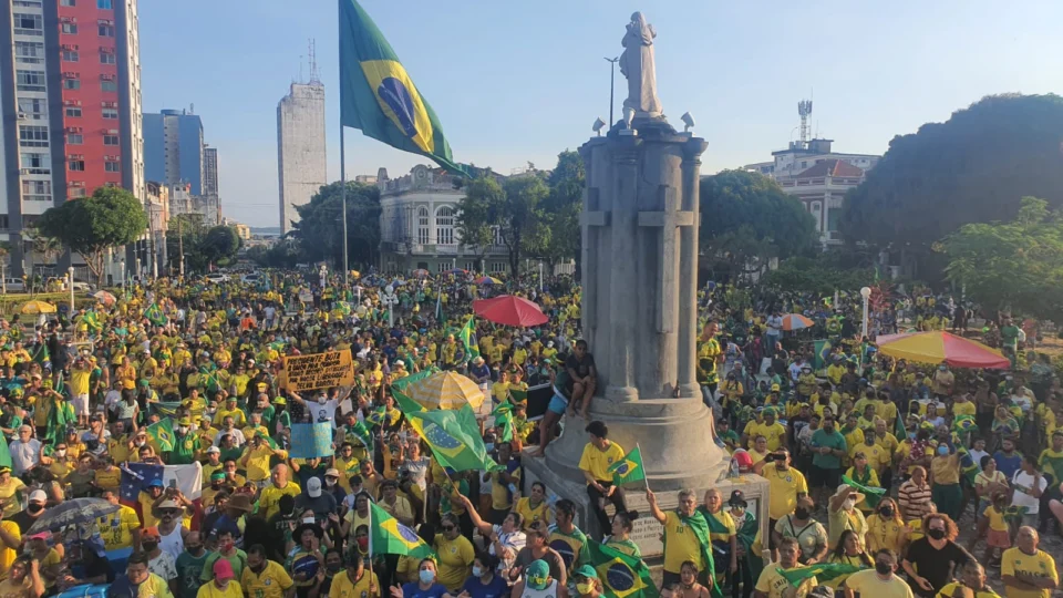 Atos pró-Bolsonaro em Manaus somaram 50 mil pessoas