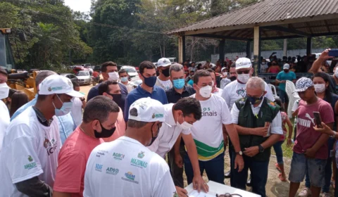 Vereador Peixoto acompanha governador Wilson Lima na assinatura da ordem de serviço do ‘SOS Vicinais’