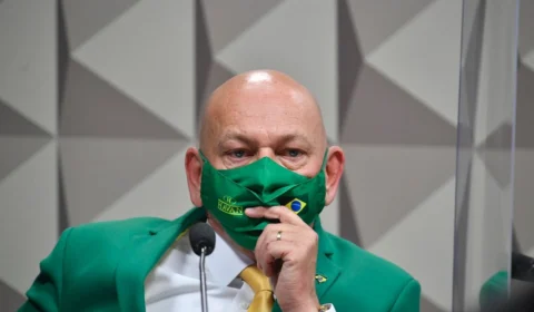 Na CPI da Pandemia, Luciano Hang diz que plantonista cometeu erro no atestado de óbito da mãe