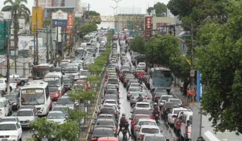 Ministro diz que dispõe de R$ 7 bi para investir em mobilidade urbana