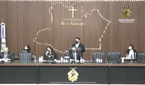 ALEAM mantém veto governamental ao PL que proibia o confisco de carros por atraso do IPVA