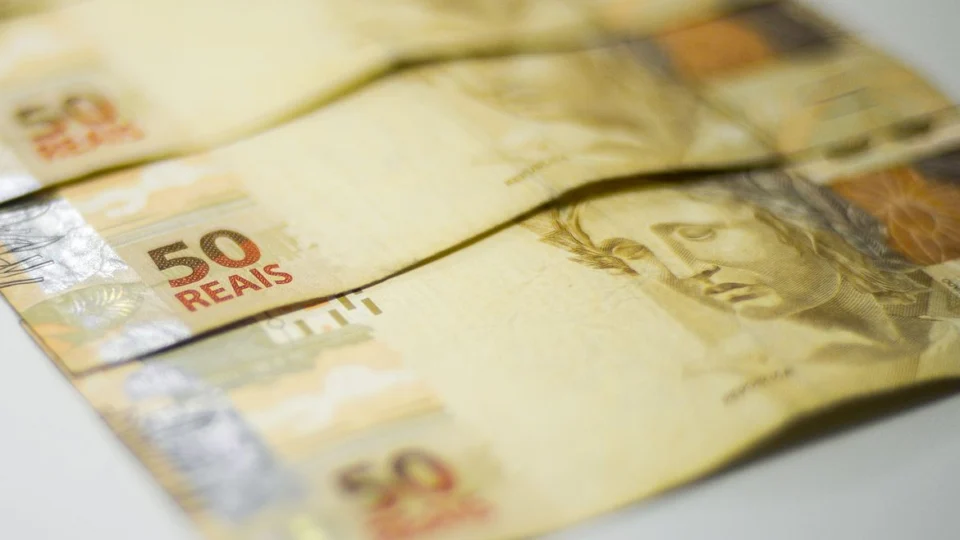 Atualização do CadÚnico será necessária para receber Auxílio Brasil