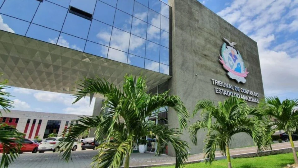 TCE-AM julga 50 processos nesta terça-feira