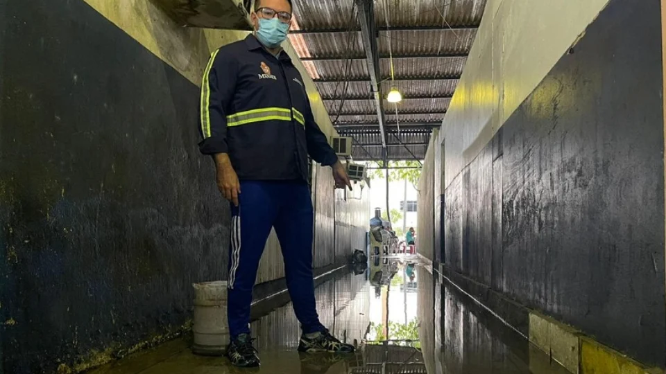 Rodrigo Guedes denuncia más condições da feira do Santo Antônio