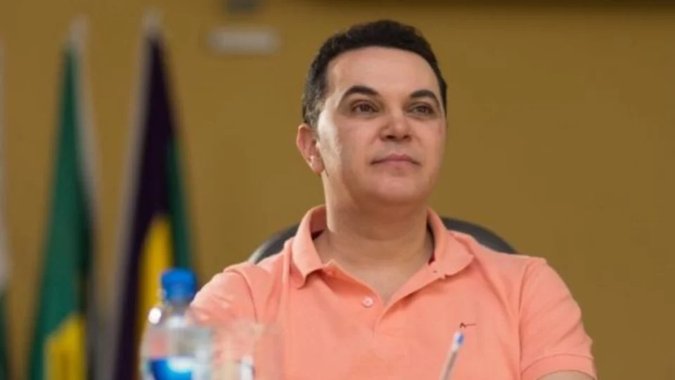 Jalser Renier pede ao STJ para tirar tornozeleira eletrônica