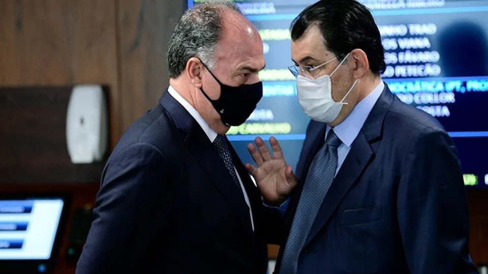 Relatório favorável à PEC dos Precatórios é lido na CCJ