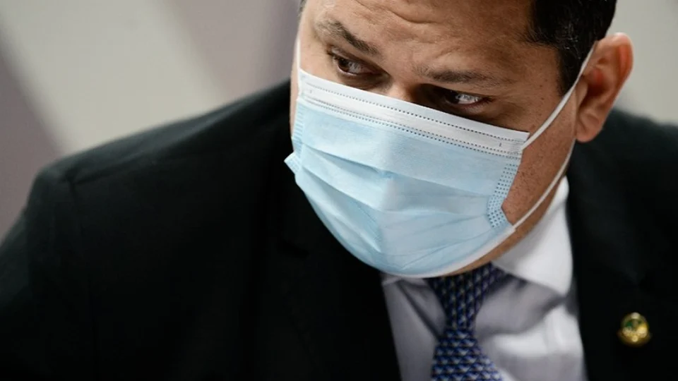 Davi Alcolumbre confirma sabatina de André Mendonça e mais nove no esforço concentrado