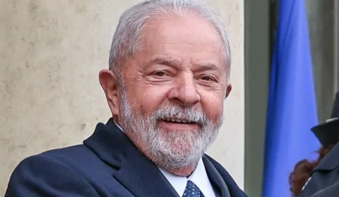 PT lança chapa de Lula e Alckmin à Presidência