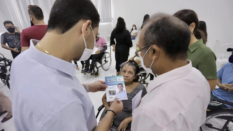 Saullo Vianna realiza lançamento da lei que concede isenção de IPVA aos responsáveis por PcD ou autista