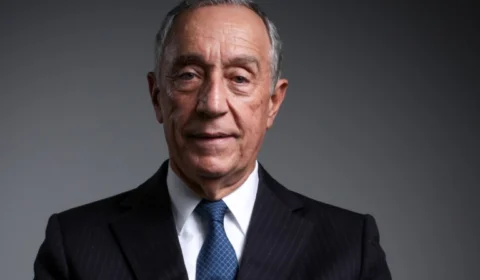 Presidente de Portugal dissolve Parlamento e antecipa eleições