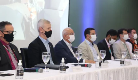 Fecomércio reúne empresários e autoridades do Amazonas em palestra sobre negócios sustentáveis