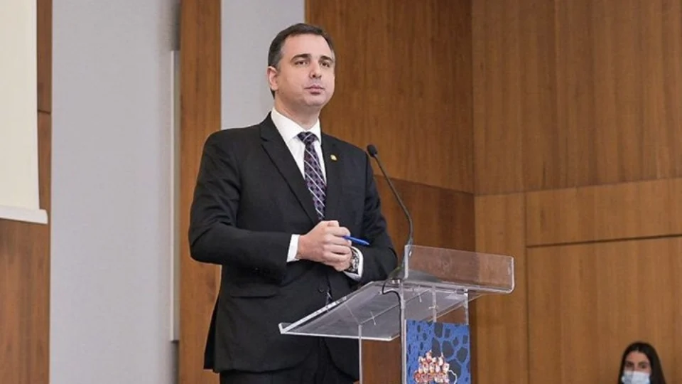 Em Portugal, Rodrigo Pacheco critica desmatamento ilegal e defende agricultura sustentável