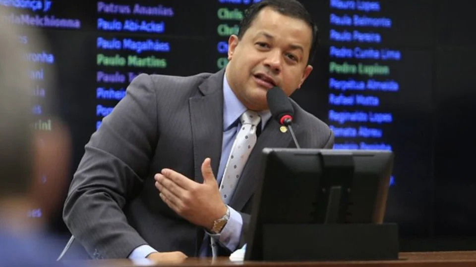 Delegado Pablo defende penas mais duras para criminosos reincidentes e critica parlamentares