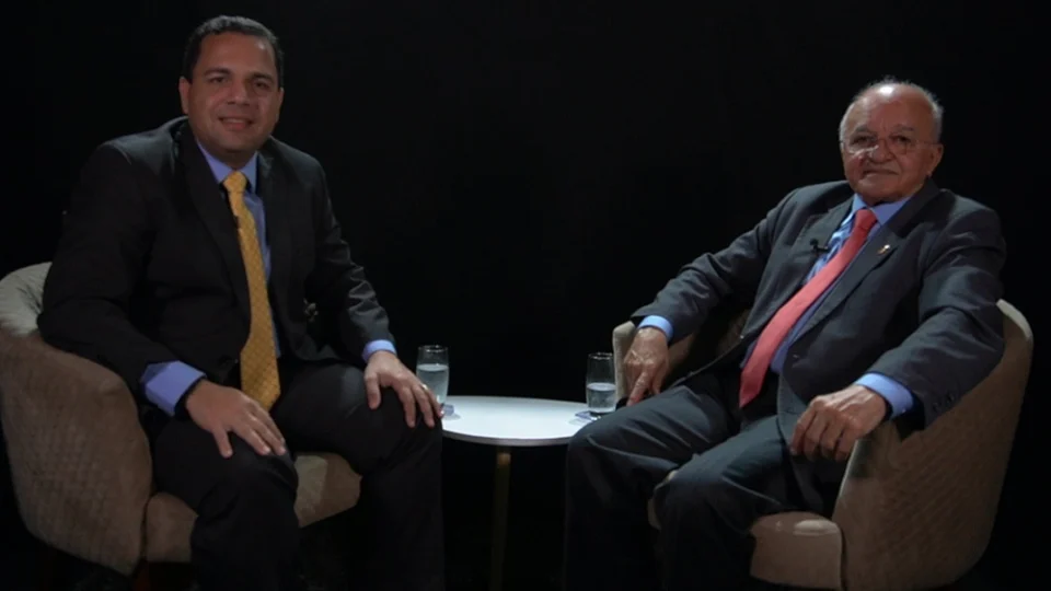 ‘Fui ao céu e ao inferno, mas não sou anjo, não’, dispara José Melo, próximo entrevistado do ‘Conversa Política’