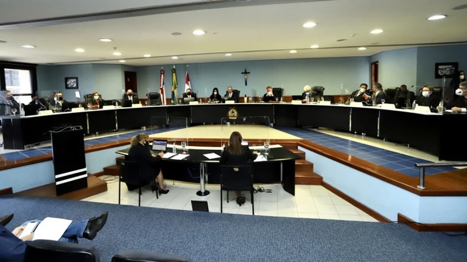 Ex-presidente da Câmara de Coari é multado em R$ 82,5 mil pelo TCE-AM