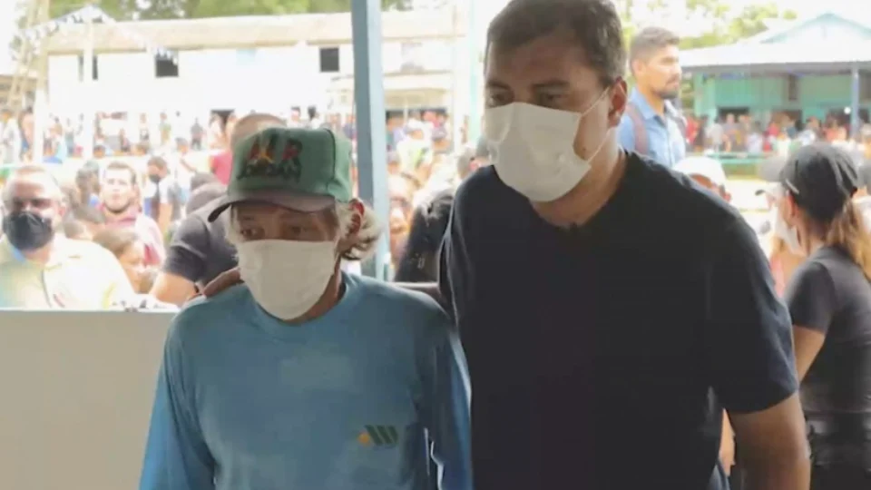 Wilson se desculpa por falhas, destaca Auxílio Estadual e diz que a velha politica ‘sabota’ o Amazonas a todo momento
