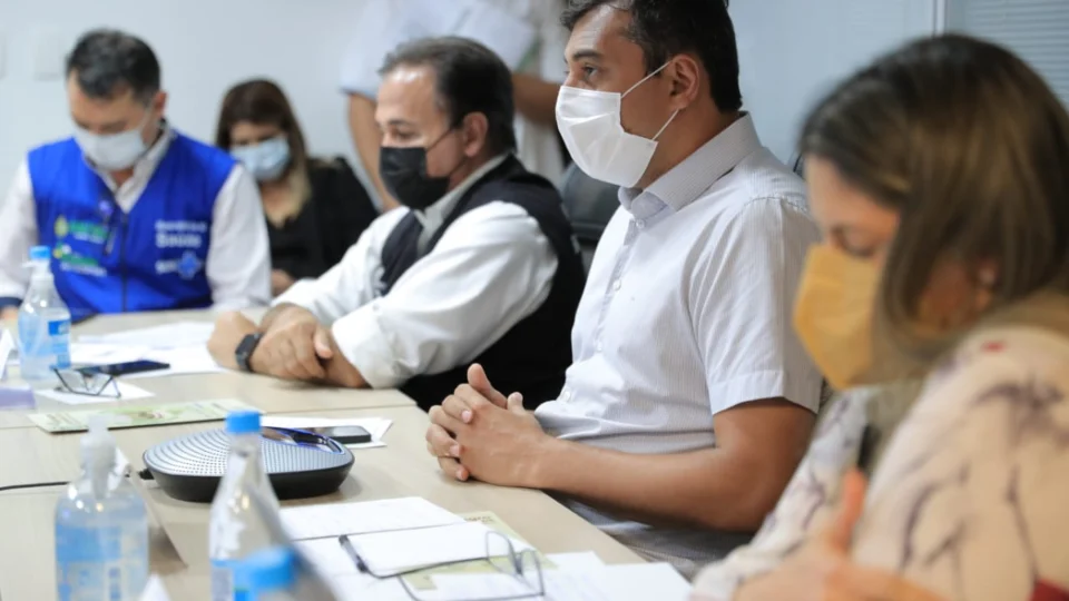 Governo do Amazonas vai suspender eventos com mais de 3 mil pessoas, a partir do dia 15