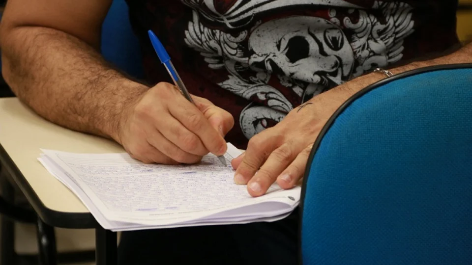 DPE-AM realiza, no domingo, prova escrita objetiva de concurso para defensor público