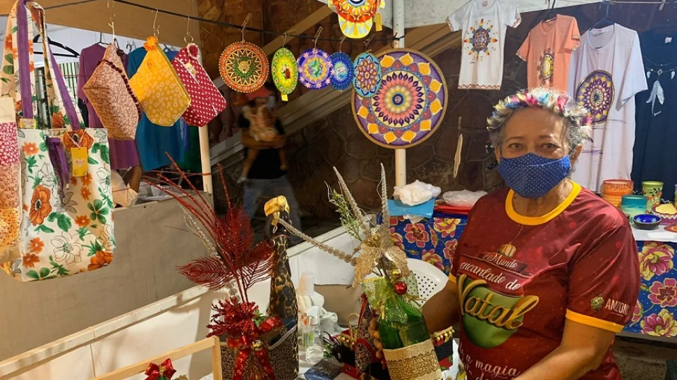 Feira Criativa vende mais de R$ 37 mil em primeira semana no Largo de São Sebastião