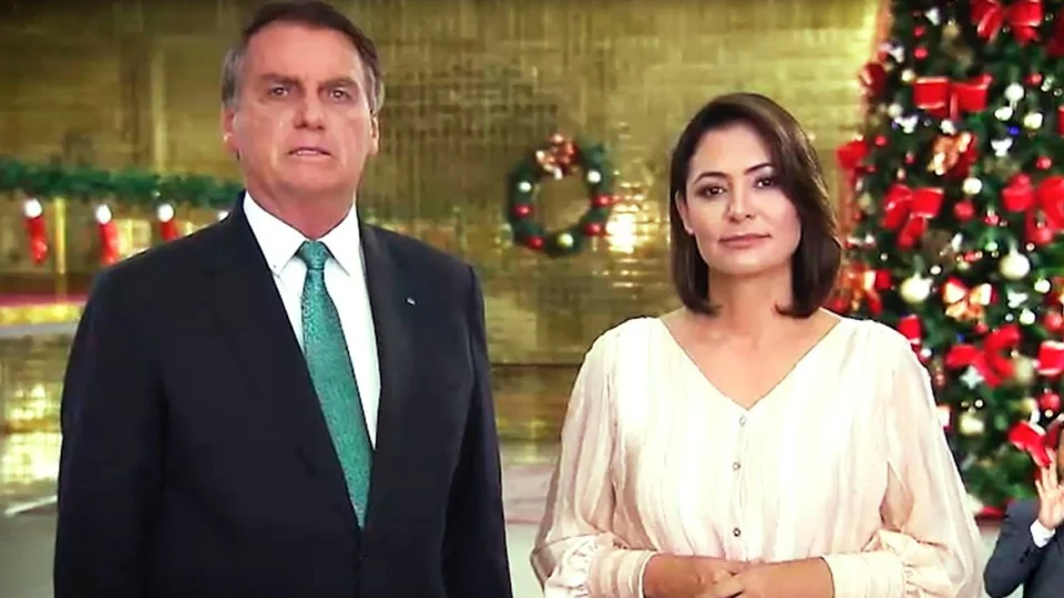 Presidente faz pronunciamento em rede nacional de rádio e TV