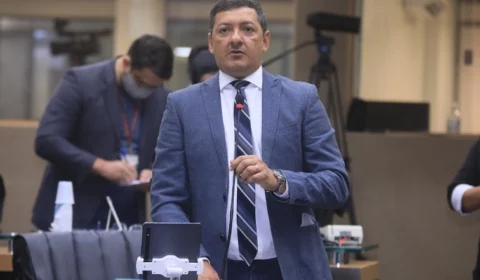 Felipe Souza indica criação de política habitacional voltada a idosos no Amazonas