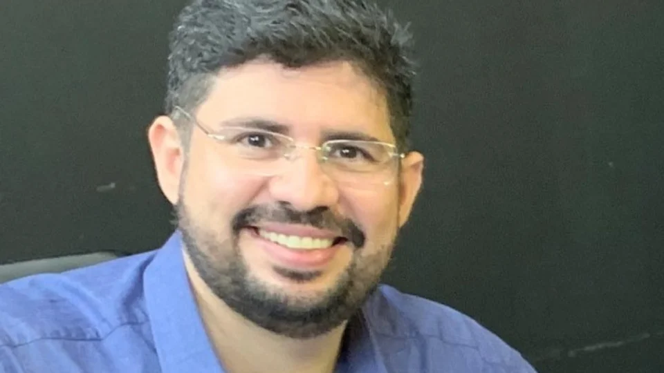 Hissa Abrahão diz que está ‘pensando em voltar’ à política e chama bancada do AM de ‘paralíticos políticos’