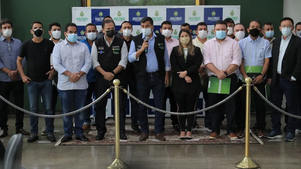 Wilson Lima reúne prefeitos do AM para tratar da vacinação contra a Covid-19