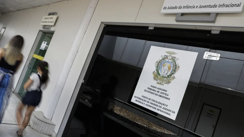 Juizado da Infância e da Juventude emitiu 170 autorizações de viagem no recesso