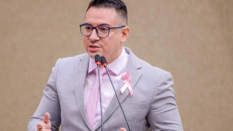 Rodrigo Guedes denuncia aumento de quase 10% na conta de água