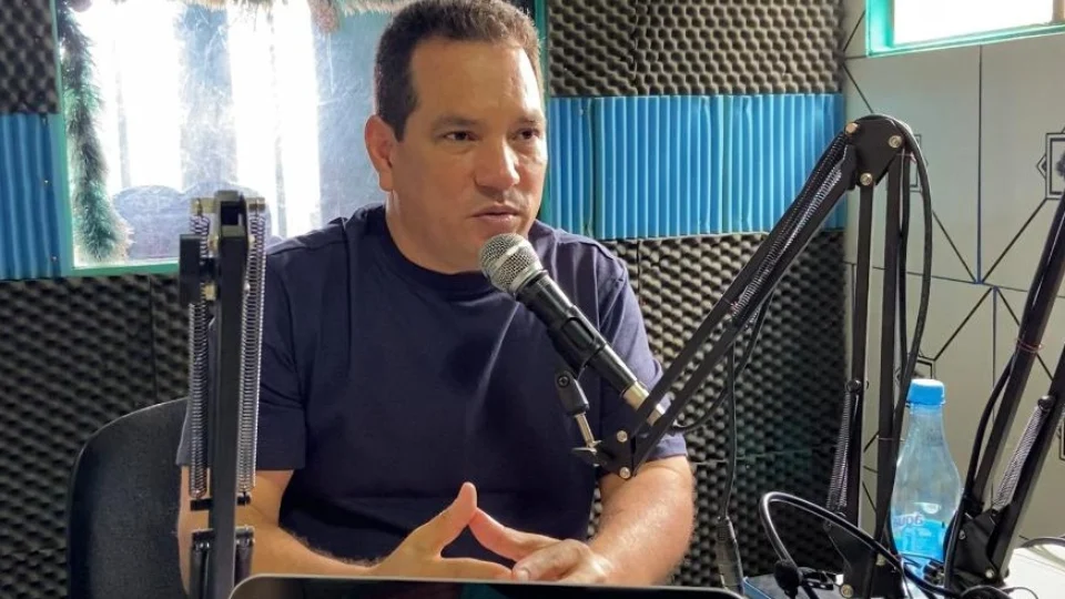 Prefeitura de Atalaia do Norte deve gastar R$ 2,6 milhões com reprografia e material didático