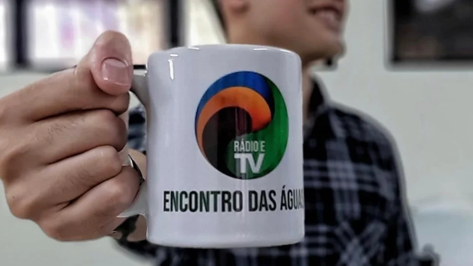 TV Encontro das Águas emite nota após delegado dizer que emissora ‘não serve para nada’; veja vídeo