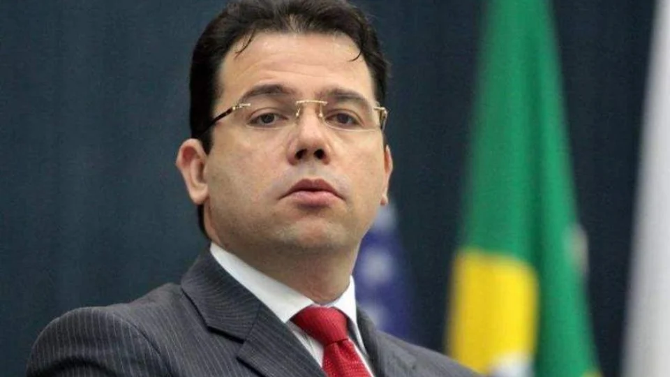 Entidades do comércio emitem nota de repúdio contra deputado Wilker Barreto