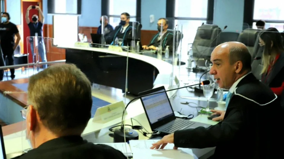 TCE-AM julga irregulares contas de gestor de Boa Vista do Ramos e aplica multa de R$ 74 mil