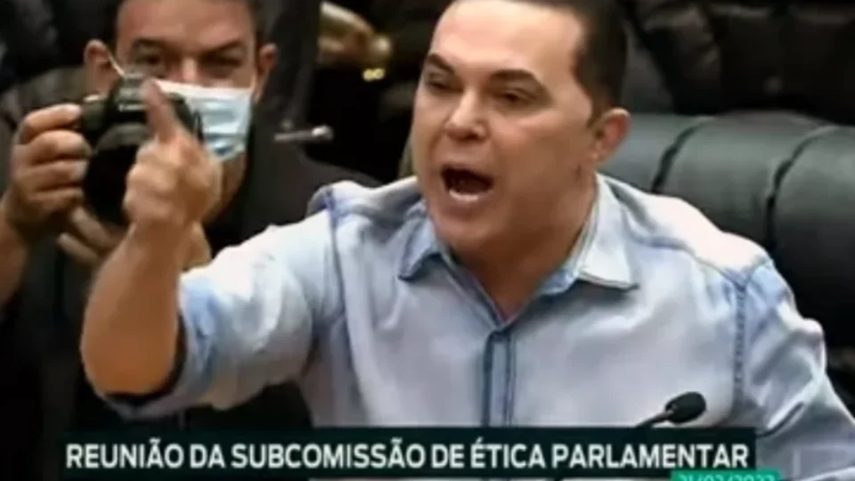 Caso Romano dos Anjos: após discussão, reunião de subcomissão de ética da ALE-RR é encerrada