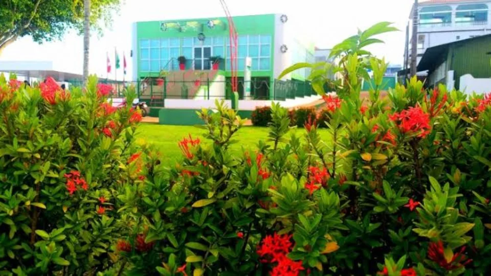 Justiça determina que Prefeitura de Silves exonere servidores contratados sem concurso público