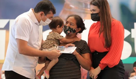 Pagamento do Auxílio Estadual Permanente injeta R$ 45 milhões por mês na economia do Amazonas