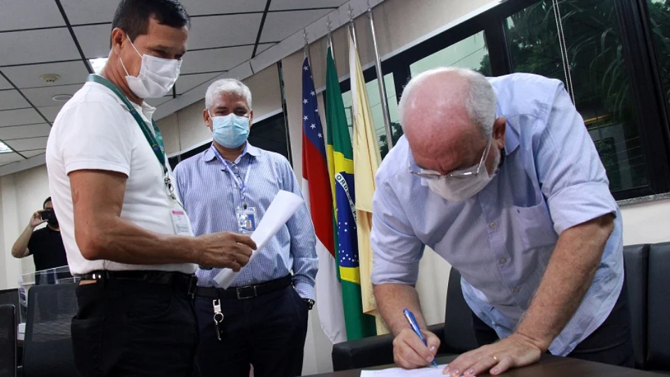 Câmara de Manaus recebe notificação do TRE-AM e prepara solenidade de posse de Gilmar Nascimento
