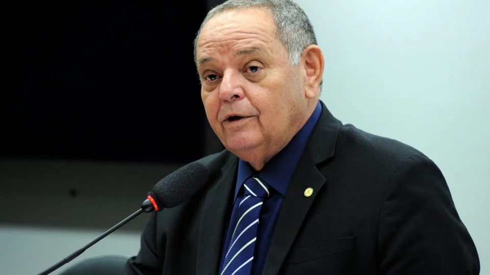 ‘Devo me pautar pelo novo líder’, diz Gedeão Amorim ao deixar MDB e se filiar ao Avante