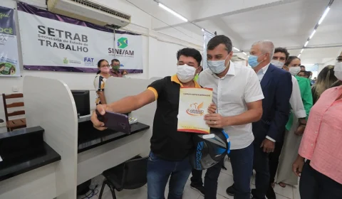 Wilson Lima inaugura primeiro posto da Jucea em Itacoatiara