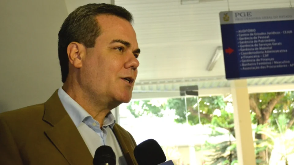 ‘De olho’ nas Eleições 2022, Henrique Oliveira afirma que foi perseguido por Eduardo Braga