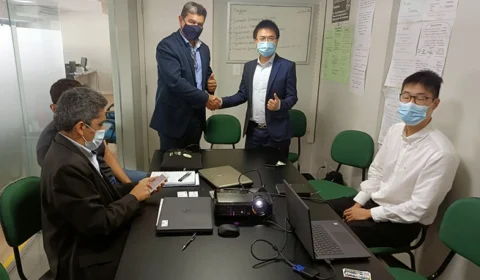 Multinacional chinesa sinaliza investimento para o Amazonas na produção de inversor de energia solar