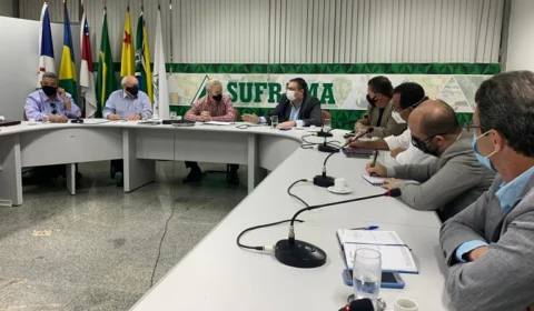 Governo do Amazonas articula estratégia contra redução do IPI