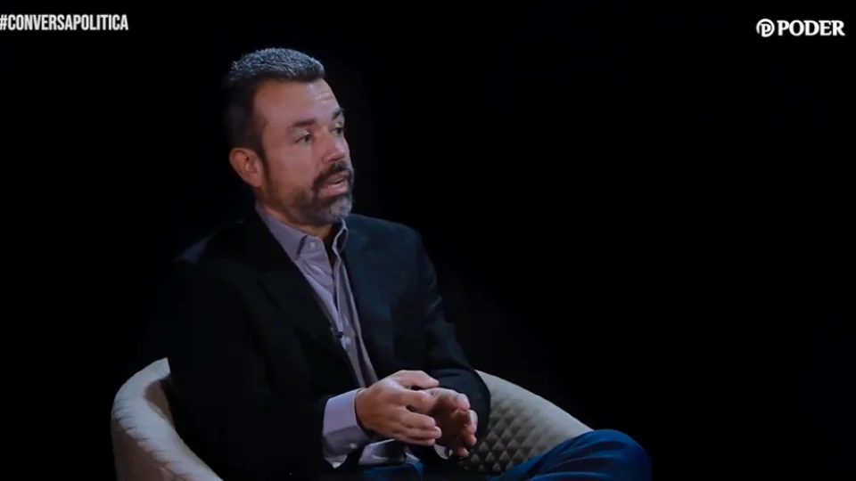 ‘Conversa Política com Álvaro Corado’ – Vereador Antônio Peixoto; assista