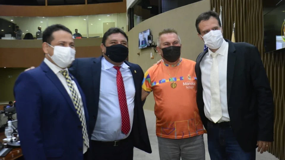 Sabá Reis visita Câmara de Manaus; ‘prestando contas’, justifica ele