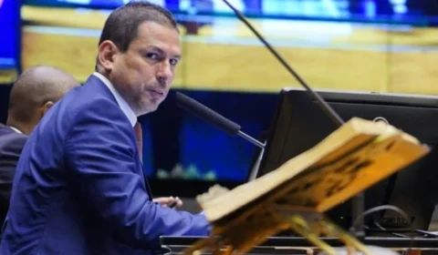 Após polêmica no Lollapalooza, Marcelo Ramos apresenta projeto para mudar lei de propaganda eleitoral antecipada