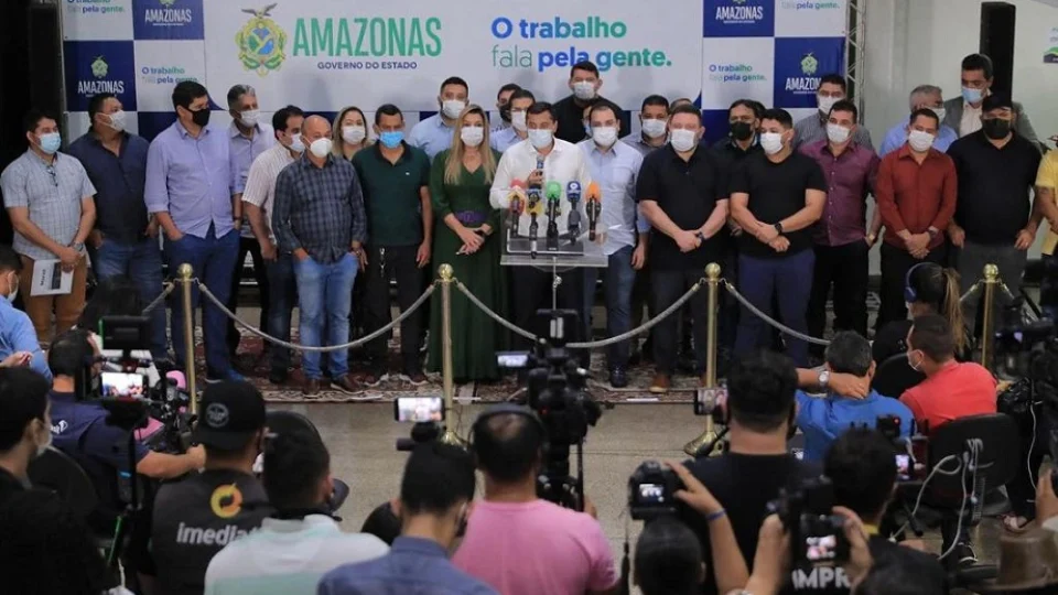 Wilson Lima alinha parceria com Ministério da Justiça; troca de armamento está em andamento