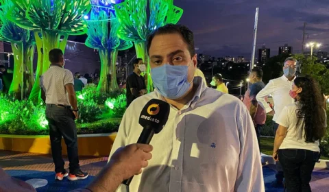 Presidente da OAB Nacional participa, em Manaus da reinauguração de praça dedicada à advocacia e ao seu pai