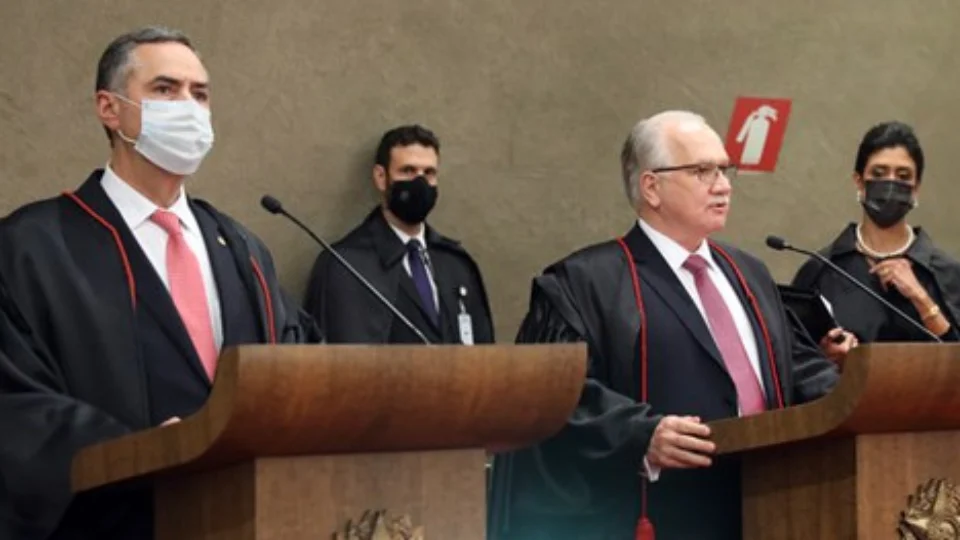 Ministro Fachin é empossado presidente do TSE