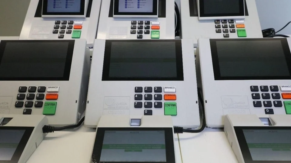 Novas urnas eletrônicas chegam ao TRE-AM
