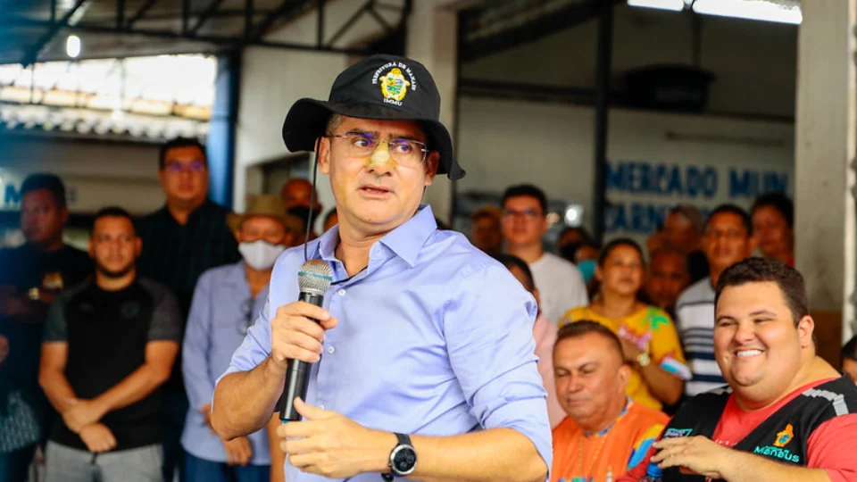 ‘Pense num martírio’, diz David Almeida sobre falas de ‘sumiço’ ao seu respeito, enquanto trata câncer